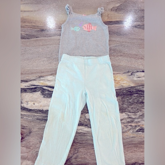 🐠Adorable and Fun 4 piece Summer Infant outfit Bundle! - Size 24 months! 🐟 - Picture 6 of 10